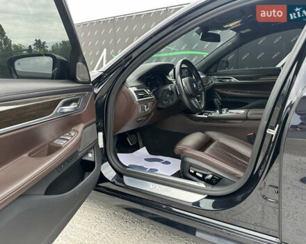 Черный БМВ 7 Серия, объемом двигателя 6.59 л и пробегом 62 тыс. км за 72999 $, фото 8 на Automoto.ua