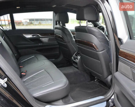 Черный БМВ 7 Серия, объемом двигателя 3 л и пробегом 32 тыс. км за 55500 $, фото 30 на Automoto.ua