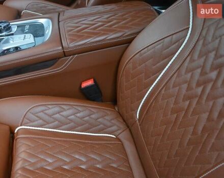 Черный БМВ 7 Серия, объемом двигателя 6.59 л и пробегом 79 тыс. км за 87000 $, фото 8 на Automoto.ua