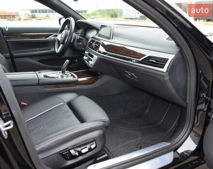 Черный БМВ 7 Серия, объемом двигателя 3 л и пробегом 32 тыс. км за 55500 $, фото 25 на Automoto.ua