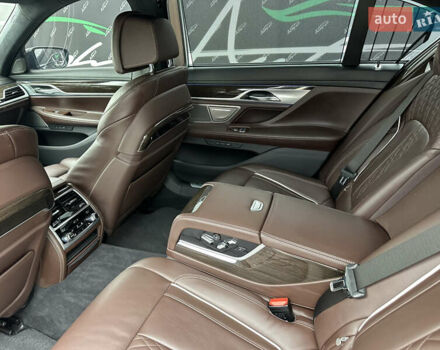 Черный БМВ 7 Серия, объемом двигателя 6.59 л и пробегом 62 тыс. км за 72999 $, фото 24 на Automoto.ua