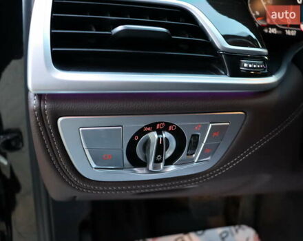 Черный БМВ 7 Серия, объемом двигателя 3 л и пробегом 119 тыс. км за 66900 $, фото 19 на Automoto.ua