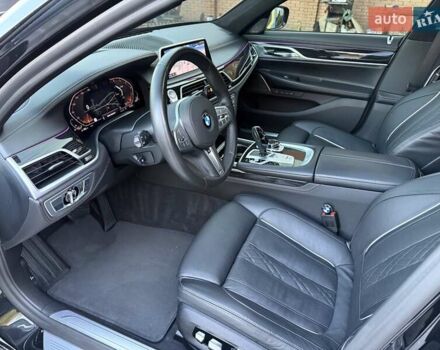 Черный БМВ 7 Серия, объемом двигателя 4.39 л и пробегом 122 тыс. км за 56999 $, фото 1 на Automoto.ua