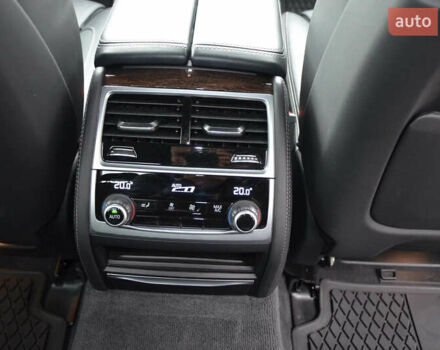 Черный БМВ 7 Серия, объемом двигателя 3 л и пробегом 32 тыс. км за 55500 $, фото 31 на Automoto.ua