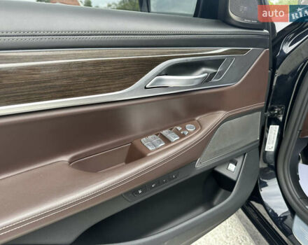Черный БМВ 7 Серия, объемом двигателя 6.59 л и пробегом 62 тыс. км за 72999 $, фото 6 на Automoto.ua