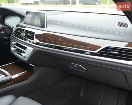 Черный БМВ 7 Серия, объемом двигателя 3 л и пробегом 32 тыс. км за 55500 $, фото 27 на Automoto.ua