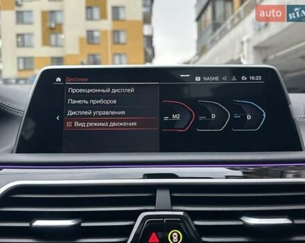 Чорний БМВ 7 Серія, об'ємом двигуна 2.99 л та пробігом 19 тис. км за 91700 $, фото 118 на Automoto.ua