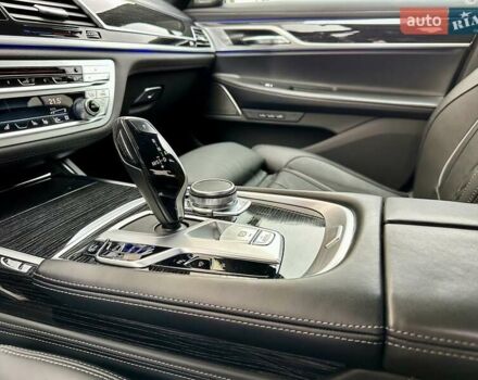 Чорний БМВ 7 Серія, об'ємом двигуна 2.99 л та пробігом 69 тис. км за 74800 $, фото 66 на Automoto.ua