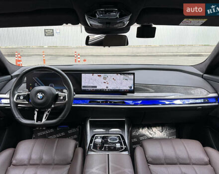 Черный БМВ 7 Серия, объемом двигателя 4.39 л и пробегом 50 тыс. км за 155000 $, фото 47 на Automoto.ua