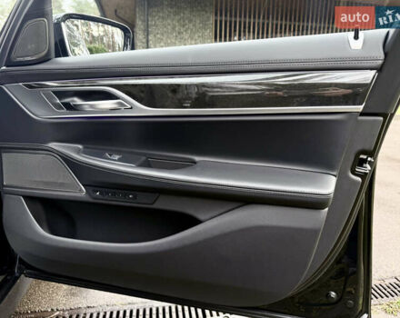 Чорний БМВ 7 Серія, об'ємом двигуна 2.99 л та пробігом 50 тис. км за 76600 $, фото 19 на Automoto.ua