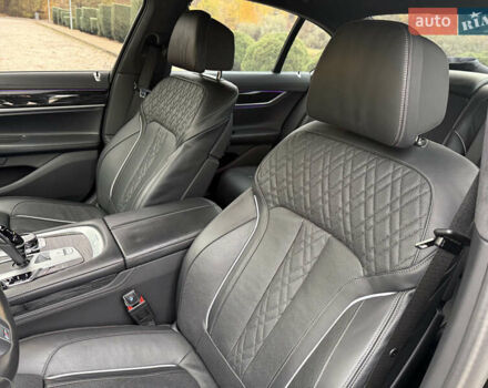 Черный БМВ 7 Серия, объемом двигателя 2.99 л и пробегом 48 тыс. км за 77600 $, фото 17 на Automoto.ua