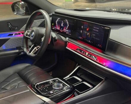 Черный БМВ 7 Серия, объемом двигателя 4.4 л и пробегом 37 тыс. км за 117000 $, фото 5 на Automoto.ua