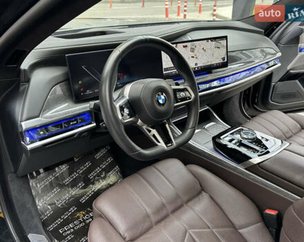 Черный БМВ 7 Серия, объемом двигателя 4.39 л и пробегом 50 тыс. км за 155000 $, фото 42 на Automoto.ua