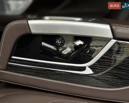 Черный БМВ 7 Серия, объемом двигателя 6.59 л и пробегом 95 тыс. км за 75000 $, фото 33 на Automoto.ua