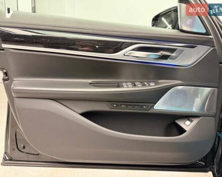 Черный БМВ 7 Серия, объемом двигателя 3 л и пробегом 110 тыс. км за 79999 $, фото 21 на Automoto.ua