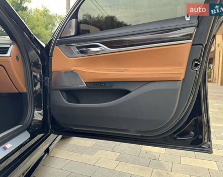 Чорний БМВ 7 Серія, об'ємом двигуна 2.99 л та пробігом 47 тис. км за 84000 $, фото 87 на Automoto.ua