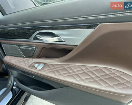 Черный БМВ 7 Серия, объемом двигателя 6.59 л и пробегом 42 тыс. км за 91500 $, фото 45 на Automoto.ua