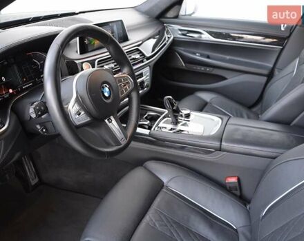 Чорний БМВ 7 Серія, об'ємом двигуна 3 л та пробігом 28 тис. км за 85000 $, фото 4 на Automoto.ua
