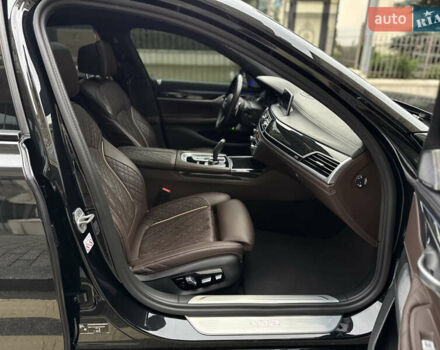 Черный БМВ 7 Серия, объемом двигателя 6.59 л и пробегом 95 тыс. км за 75000 $, фото 26 на Automoto.ua