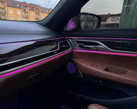 Чорний БМВ 7 Серія, об'ємом двигуна 2.99 л та пробігом 47 тис. км за 84000 $, фото 99 на Automoto.ua