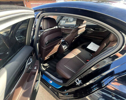 Черный БМВ 7 Серия, объемом двигателя 2.99 л и пробегом 6 тыс. км за 99999 $, фото 19 на Automoto.ua