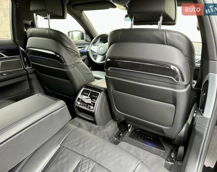 Чорний БМВ 7 Серія, об'ємом двигуна 2.99 л та пробігом 69 тис. км за 74800 $, фото 89 на Automoto.ua