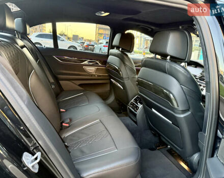 Чорний БМВ 7 Серія, об'ємом двигуна 2.99 л та пробігом 50 тис. км за 82000 $, фото 16 на Automoto.ua