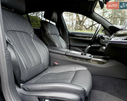 Чорний БМВ 7 Серія, об'ємом двигуна 2.99 л та пробігом 50 тис. км за 76600 $, фото 21 на Automoto.ua