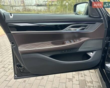 Чорний БМВ 7 Серія, об'ємом двигуна 2.99 л та пробігом 19 тис. км за 91700 $, фото 77 на Automoto.ua