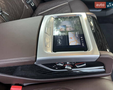 Черный БМВ 7 Серия, объемом двигателя 6.59 л и пробегом 42 тыс. км за 91500 $, фото 44 на Automoto.ua