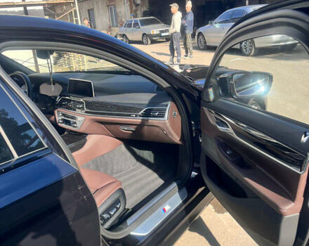 Черный БМВ 7 Серия, объемом двигателя 2.99 л и пробегом 6 тыс. км за 99999 $, фото 22 на Automoto.ua