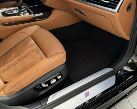 Чорний БМВ 7 Серія, об'ємом двигуна 2.99 л та пробігом 47 тис. км за 84000 $, фото 89 на Automoto.ua