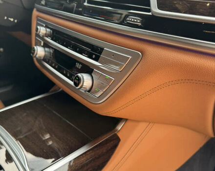 Чорний БМВ 7 Серія, об'ємом двигуна 2.99 л та пробігом 47 тис. км за 84000 $, фото 94 на Automoto.ua