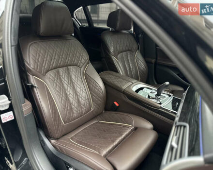 Черный БМВ 7 Серия, объемом двигателя 6.59 л и пробегом 95 тыс. км за 75000 $, фото 27 на Automoto.ua