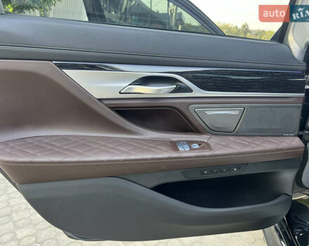 Черный БМВ 7 Серия, объемом двигателя 6.59 л и пробегом 42 тыс. км за 91500 $, фото 22 на Automoto.ua