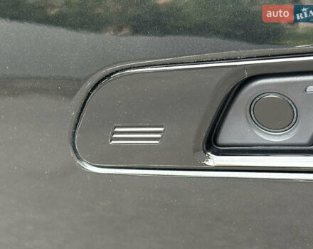 Черный БМВ 7 Серия, объемом двигателя 4.39 л и пробегом 50 тыс. км за 153000 $, фото 36 на Automoto.ua