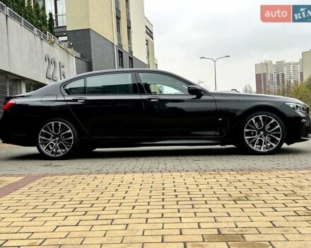 Чорний БМВ 7 Серія, об'ємом двигуна 2.99 л та пробігом 19 тис. км за 91700 $, фото 21 на Automoto.ua