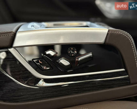 Черный БМВ 7 Серия, объемом двигателя 6.59 л и пробегом 95 тыс. км за 75000 $, фото 39 на Automoto.ua