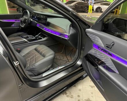 Черный БМВ 7 Серия, объемом двигателя 4.4 л и пробегом 37 тыс. км за 117000 $, фото 7 на Automoto.ua