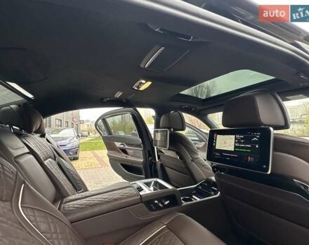 Чорний БМВ 7 Серія, об'ємом двигуна 2.99 л та пробігом 19 тис. км за 91700 $, фото 73 на Automoto.ua
