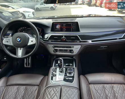 Черный БМВ 7 Серия, объемом двигателя 6.59 л и пробегом 42 тыс. км за 91500 $, фото 41 на Automoto.ua
