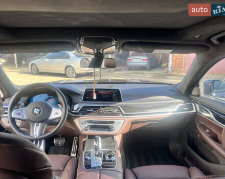 Черный БМВ 7 Серия, объемом двигателя 2.99 л и пробегом 6 тыс. км за 99999 $, фото 18 на Automoto.ua