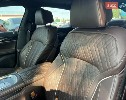 Черный БМВ 7 Серия, объемом двигателя 6.59 л и пробегом 42 тыс. км за 91500 $, фото 24 на Automoto.ua