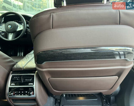 Черный БМВ 7 Серия, объемом двигателя 6.59 л и пробегом 42 тыс. км за 91500 $, фото 50 на Automoto.ua
