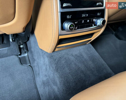 Чорний БМВ 7 Серія, об'ємом двигуна 2.99 л та пробігом 47 тис. км за 84000 $, фото 63 на Automoto.ua