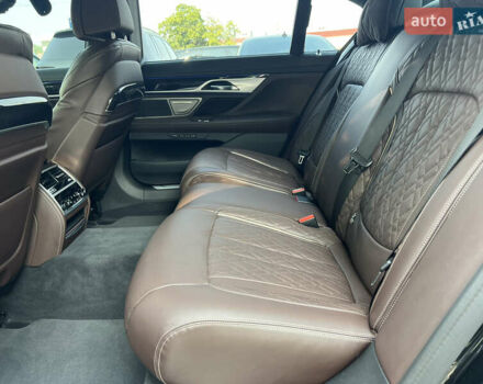 Черный БМВ 7 Серия, объемом двигателя 6.59 л и пробегом 42 тыс. км за 91500 $, фото 31 на Automoto.ua