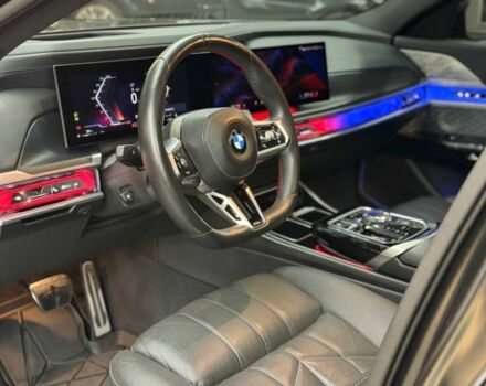 Черный БМВ 7 Серия, объемом двигателя 4.4 л и пробегом 37 тыс. км за 117000 $, фото 4 на Automoto.ua