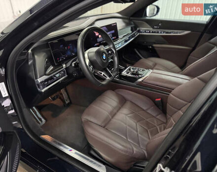 Черный БМВ 7 Серия, объемом двигателя 2.99 л и пробегом 42 тыс. км за 125000 $, фото 10 на Automoto.ua