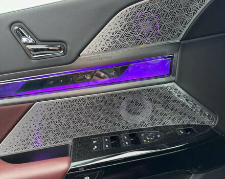 Чорний БМВ 7 Серія, об'ємом двигуна 3 л та пробігом 17 тис. км за 129000 $, фото 18 на Automoto.ua