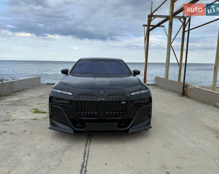 БМВ 7 Серія 2024 у Одесі на Automoto.ua Чорний БМВ 7 Серія, об'ємом двигуна 3 л та пробігом 12 тис. км за 188900 $, фото 1 на Automoto.ua